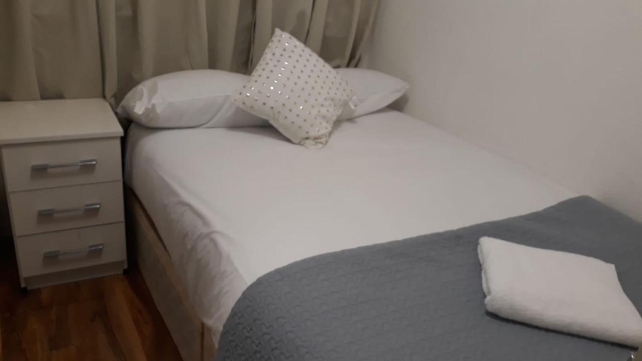 ロンドン13 Vale Houseアパートメント エクステリア 写真