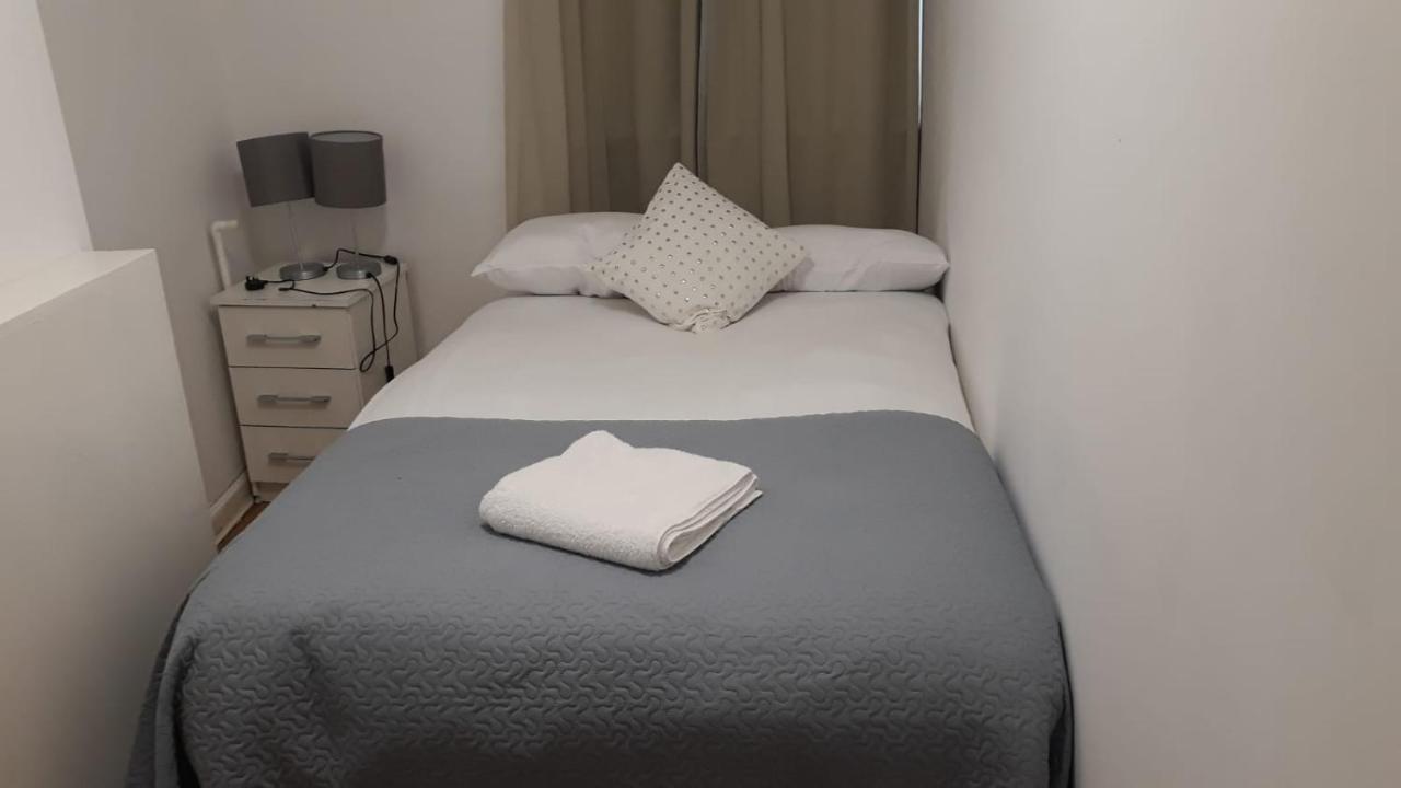 ロンドン13 Vale Houseアパートメント エクステリア 写真