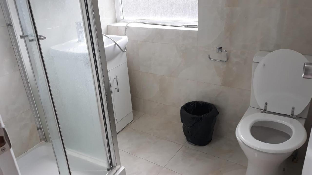 ロンドン13 Vale Houseアパートメント エクステリア 写真